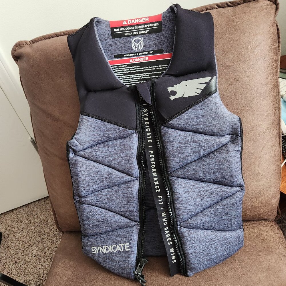 HO Sports Syndicate Rebel Competion Ski Vest 2022 Sz. Small